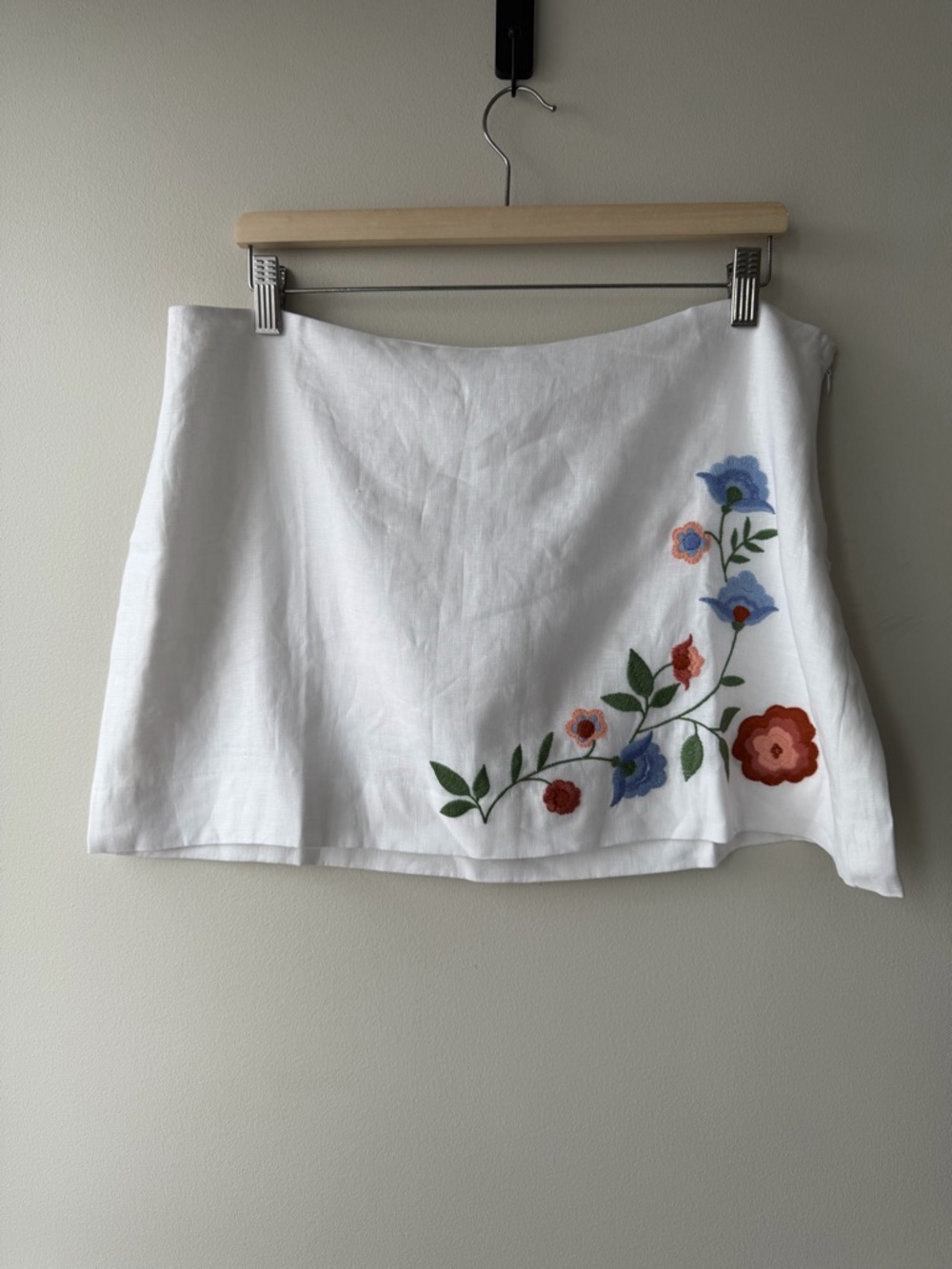 Reformation Ren Linen Mini Skirt NWT - Picture 5 of 8